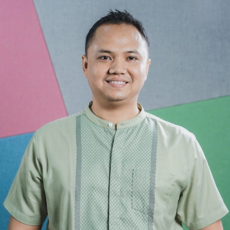 Frendi Yusroni R, S.Kom. M.Kom, CEH, CHFI, CCNA